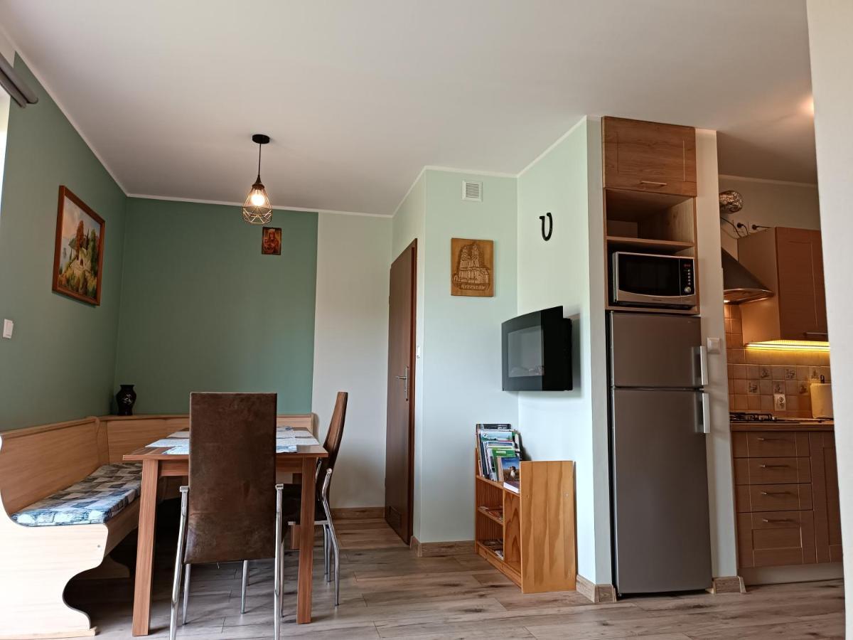 Mala Chatka Caloroczny Domek Krzeszow  Esterno foto